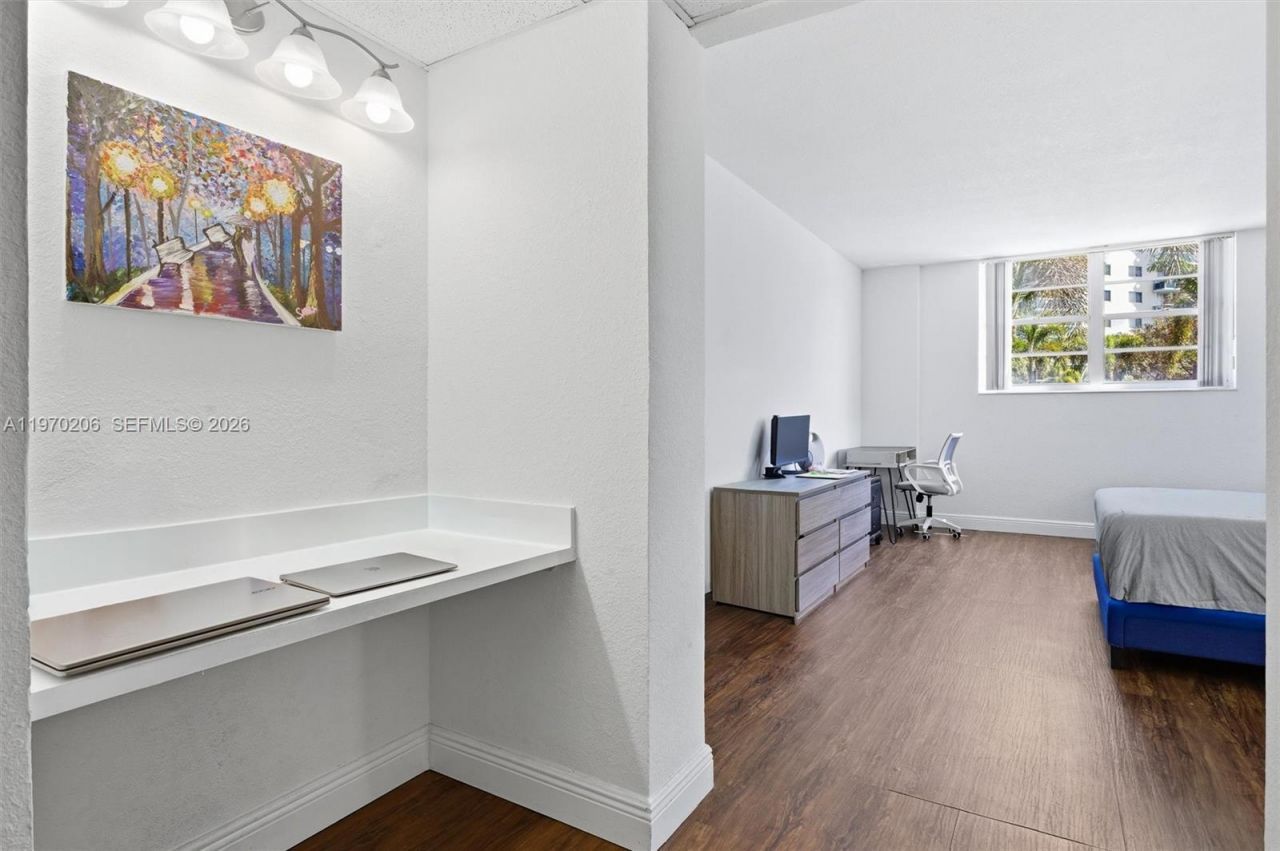 19390 Collins Ave , Unit 120, Sunny Isles Beach, FL 33160 Photo