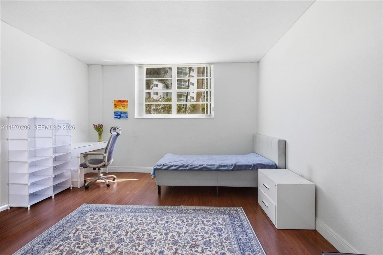 19390 Collins Ave , Unit 120, Sunny Isles Beach, FL 33160 Photo