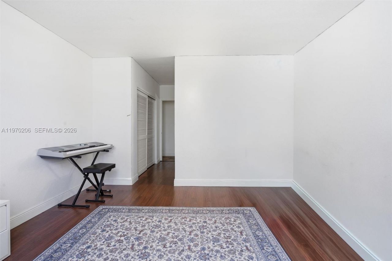 19390 Collins Ave , Unit 120, Sunny Isles Beach, FL 33160 Photo