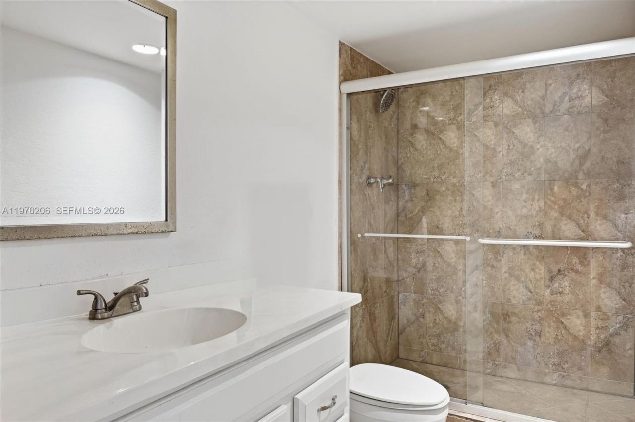 19390 Collins Ave , Unit 120, Sunny Isles Beach, FL 33160 Photo