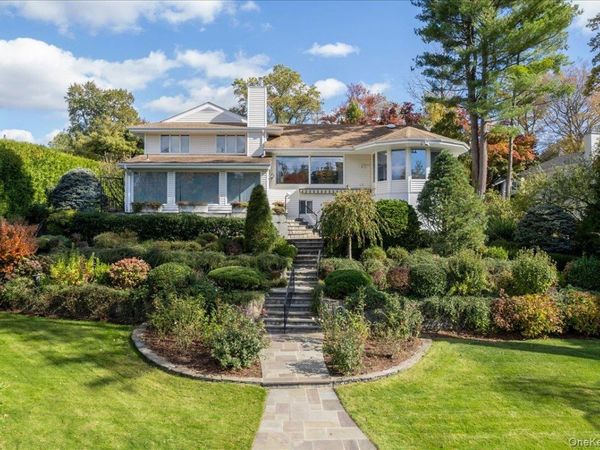 34 Lakeshore Drive, Eastchester, NY 10709