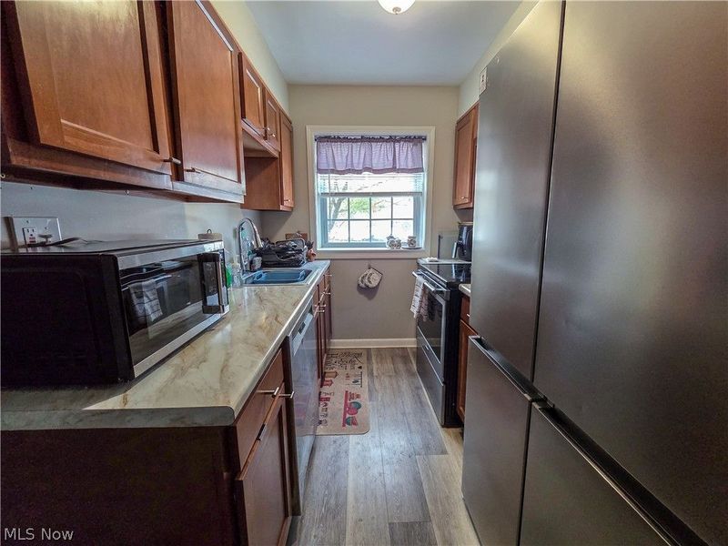 19436 Van Aken Boulevard, Beachwood, OH 44122 Photo 3