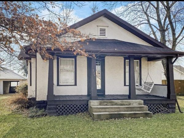 734 E Dorris Avenue , Mountain Grove, MO 65711