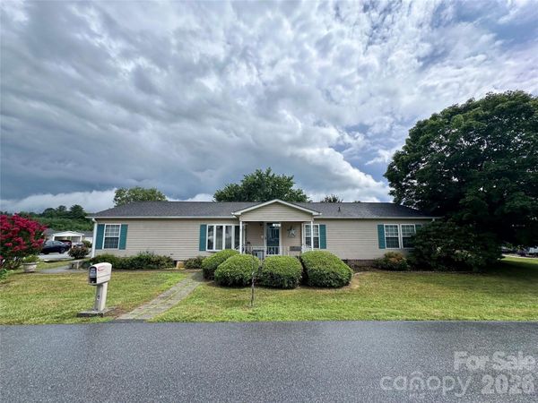 308 Riverwind Drive, Hendersonville, NC 28739