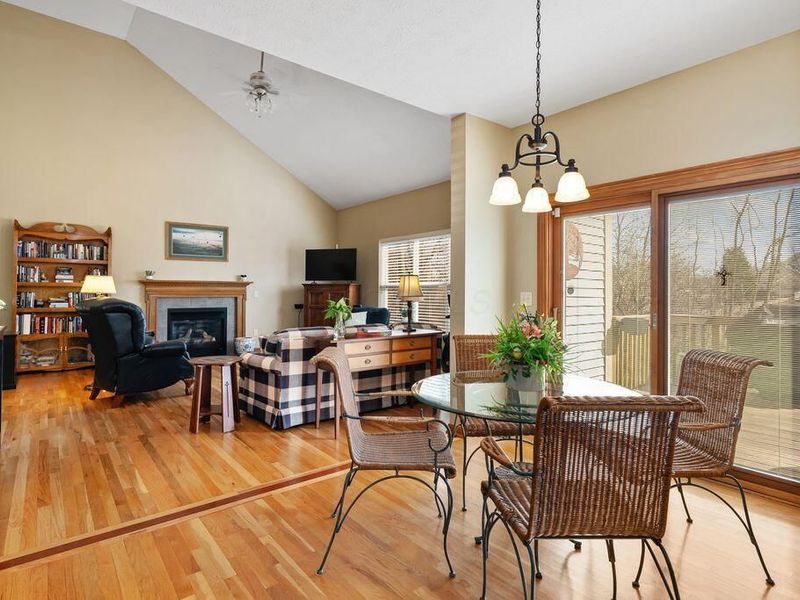 8145 Reynoldswood Drive, Reynoldsburg, OH 43068 Photo 10