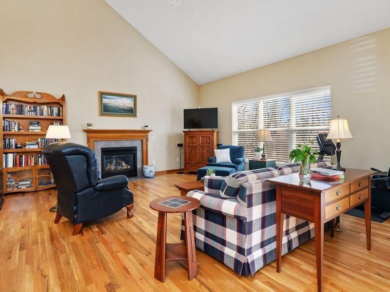 8145 Reynoldswood Drive, Reynoldsburg, OH 43068 Photo 12