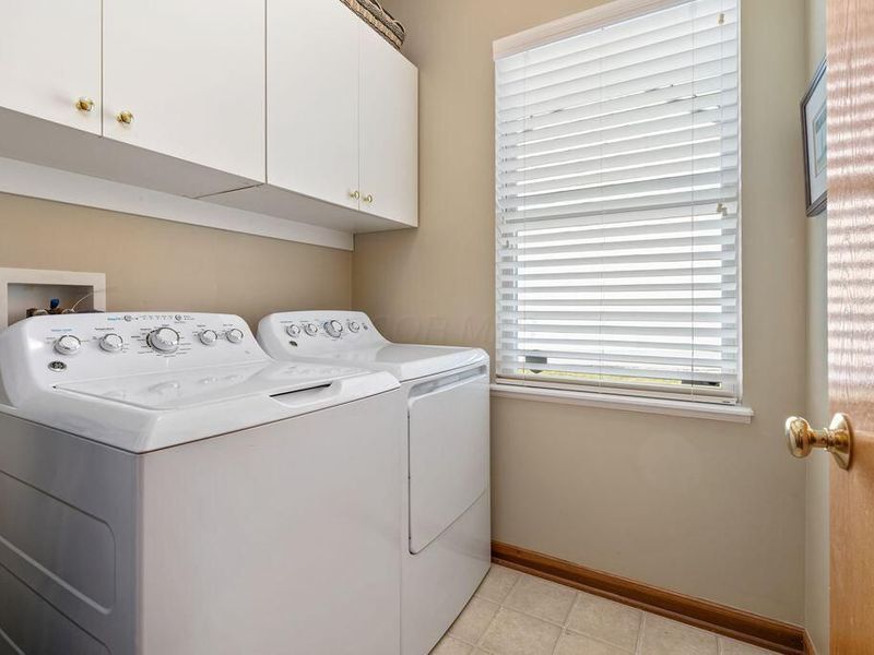 8145 Reynoldswood Drive, Reynoldsburg, OH 43068 Photo 13