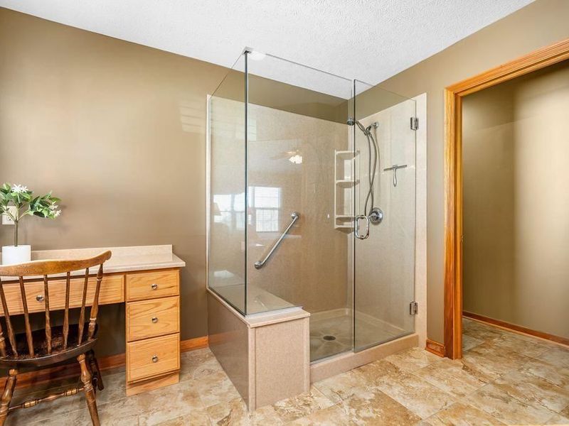 8145 Reynoldswood Drive, Reynoldsburg, OH 43068 Photo 18