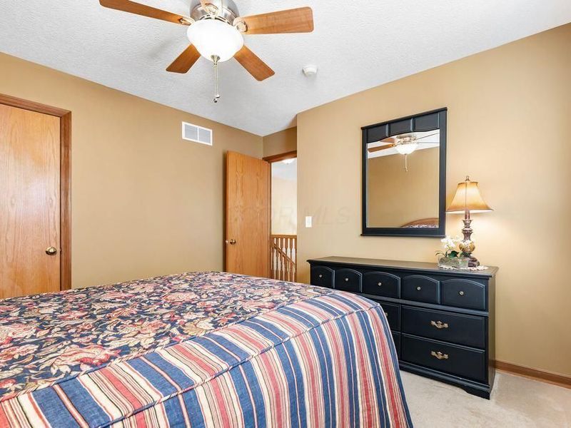 8145 Reynoldswood Drive, Reynoldsburg, OH 43068 Photo 20