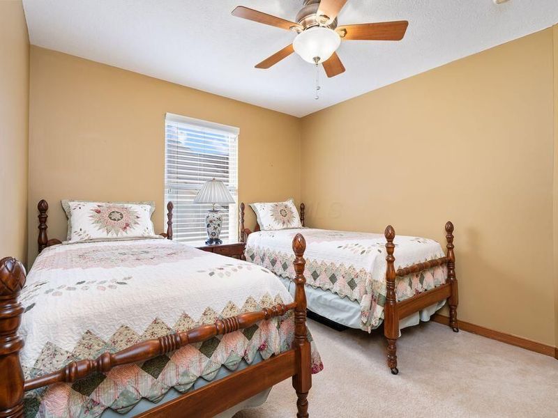 8145 Reynoldswood Drive, Reynoldsburg, OH 43068 Photo 21