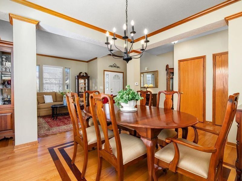 8145 Reynoldswood Drive, Reynoldsburg, OH 43068 Photo 6