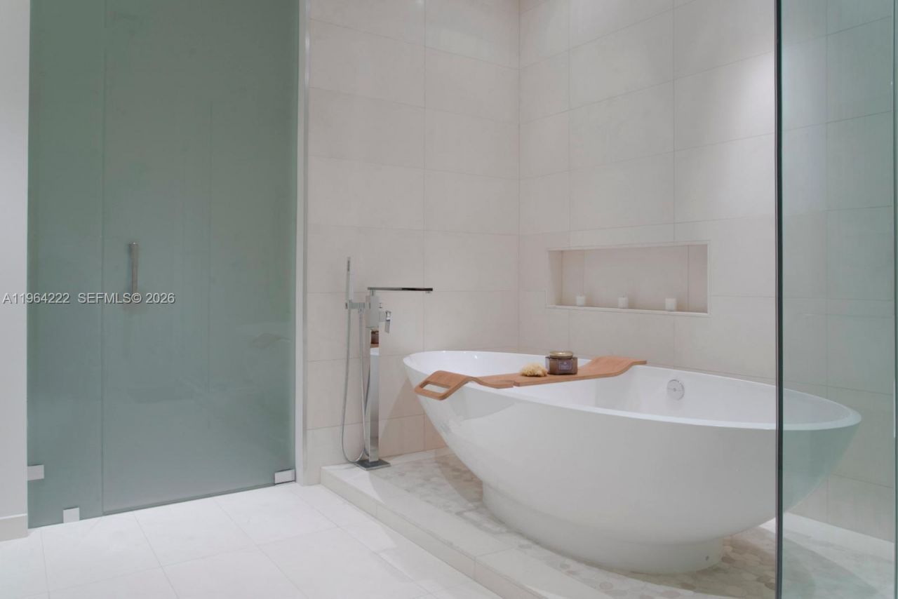 1425 Brickell Ave , Unit 58A, Miami, FL 33131 Photo