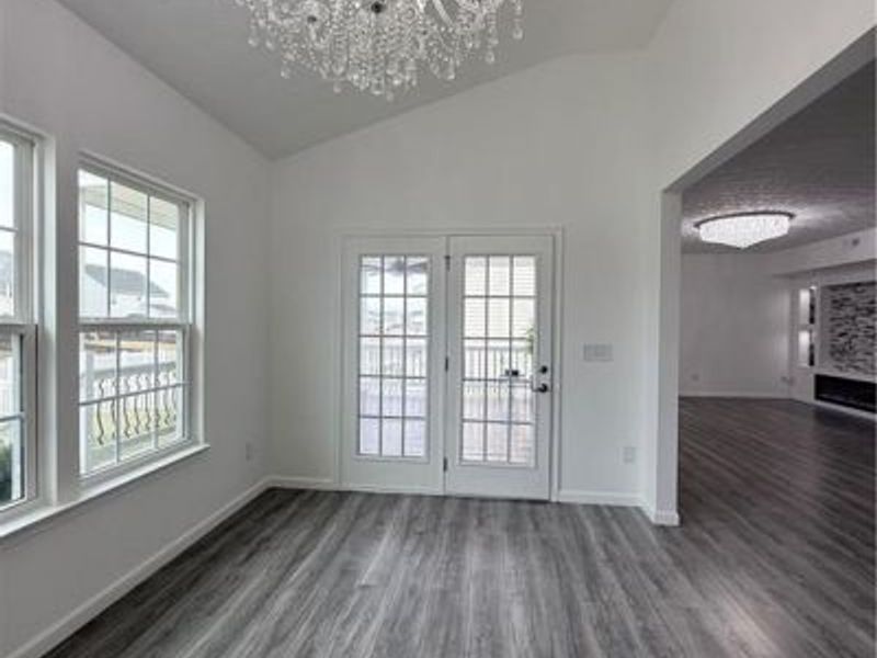 8127 Bushclover Drive, Tipp City, OH 45371 Photo 21