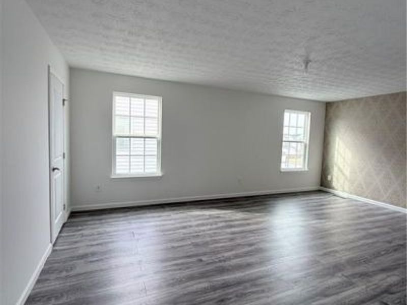 8127 Bushclover Drive, Tipp City, OH 45371 Photo 32