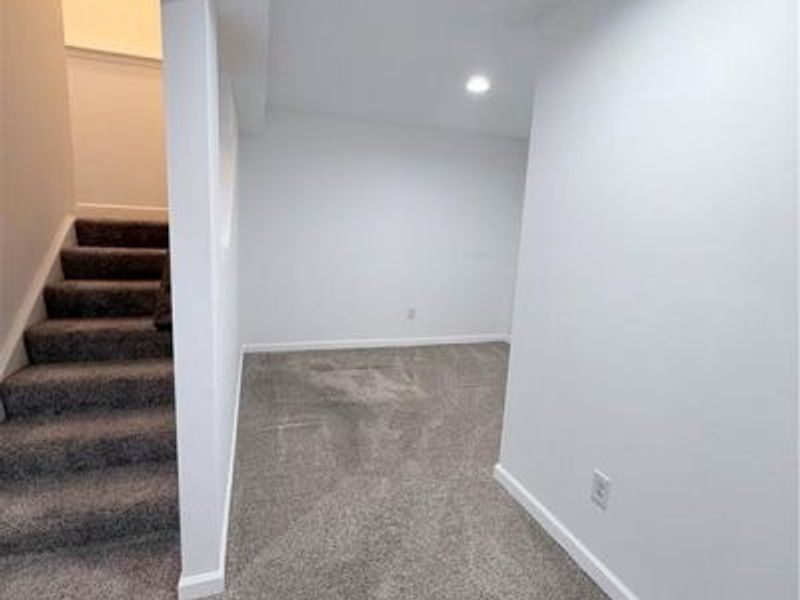 8127 Bushclover Drive, Tipp City, OH 45371 Photo 54