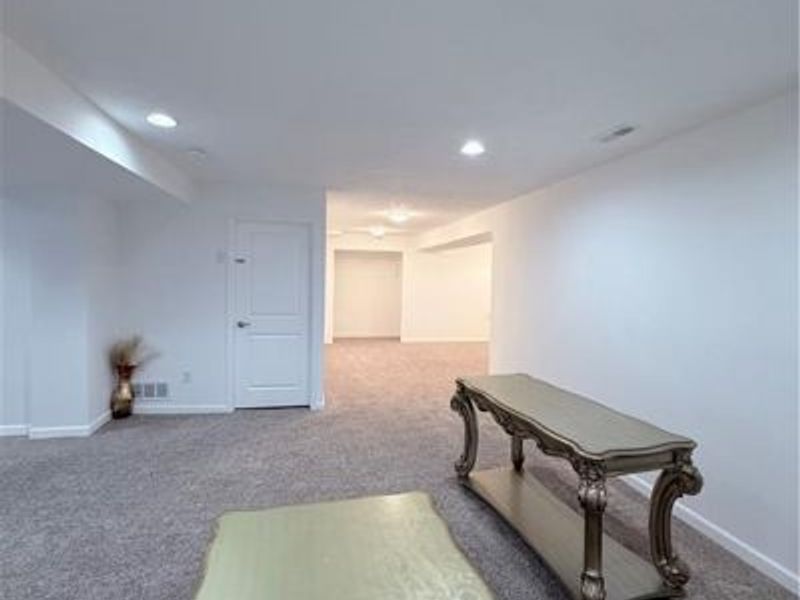 8127 Bushclover Drive, Tipp City, OH 45371 Photo 58