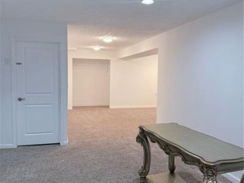 8127 Bushclover Drive, Tipp City, OH 45371 Photo 59