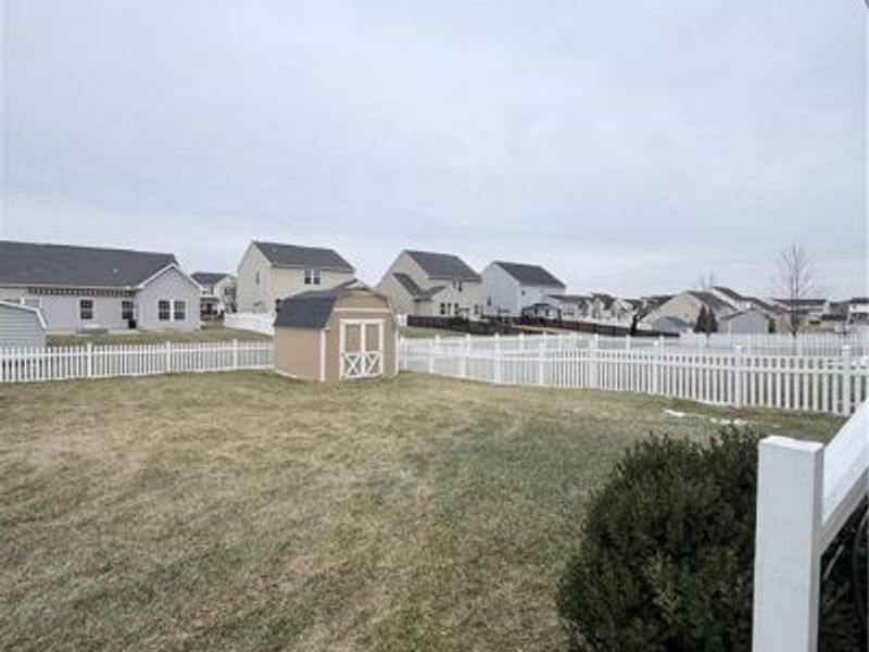 8127 Bushclover Drive, Tipp City, OH 45371 Photo 73