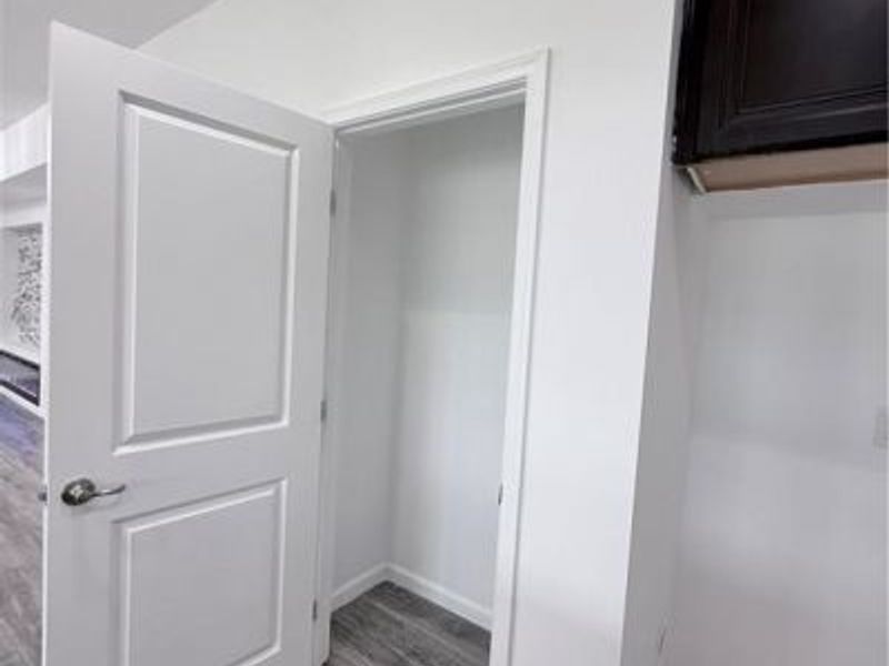 8127 Bushclover Drive, Tipp City, OH 45371 Photo 80