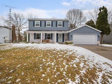 7817 Shaftesbury Drive, Sylvania, OH 43560