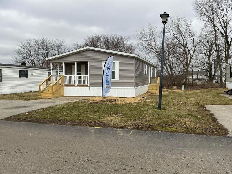 1330 Hanover Road, Unit 8, Delaware, OH 43015 Photo 2