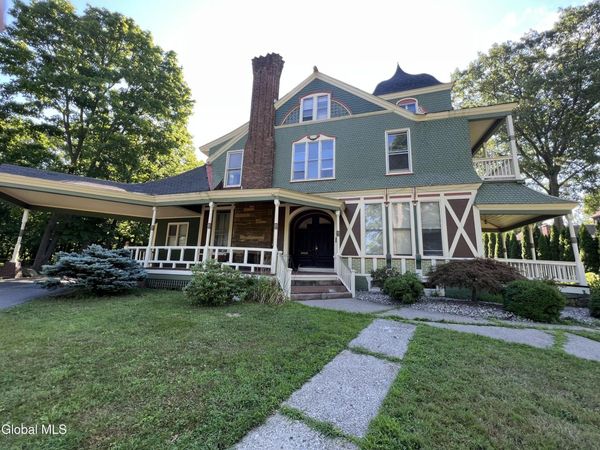 1226 Wendell Avenue, Unit 5, Schenectady, NY 12308