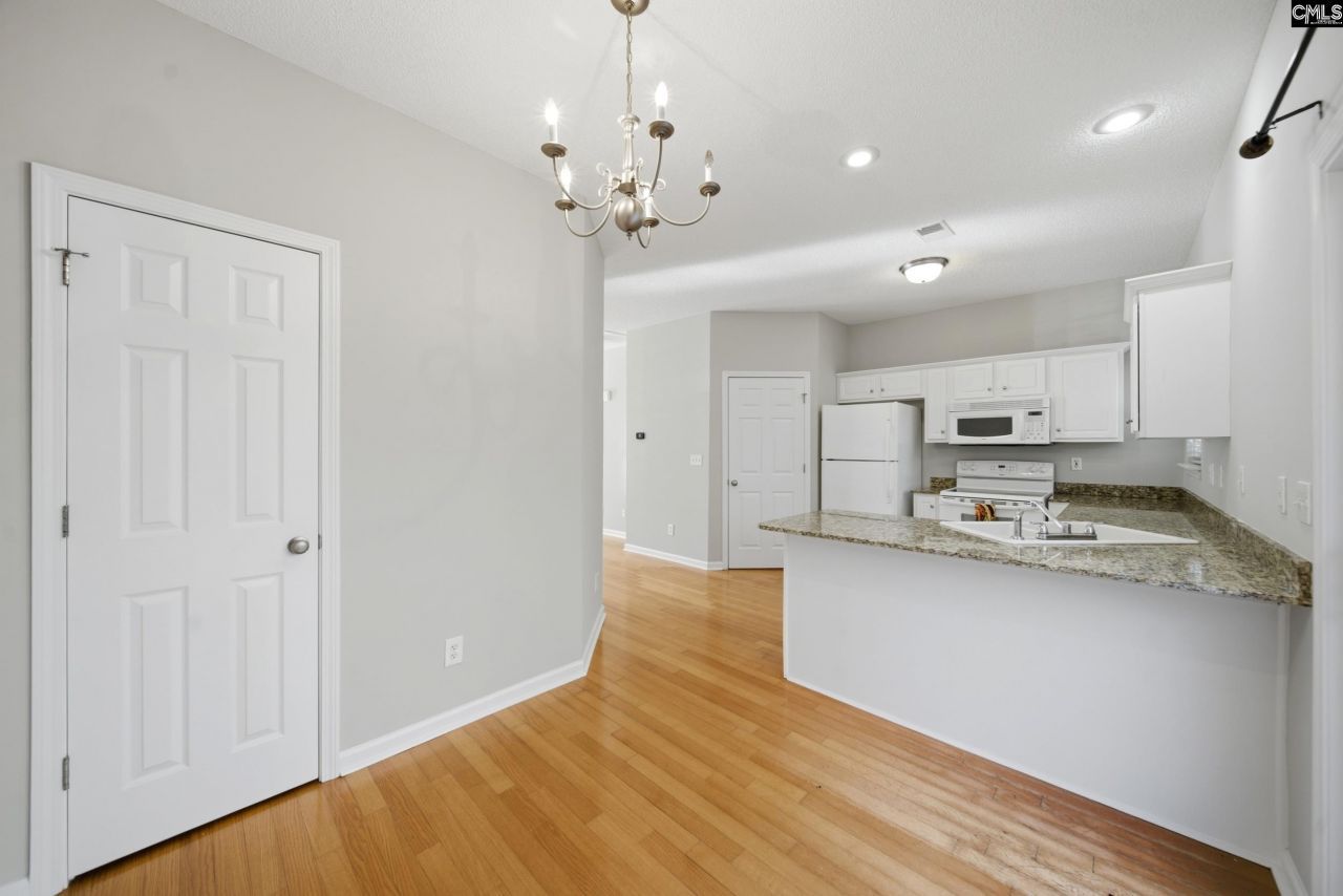 102 Tuscany Court  Photo 10