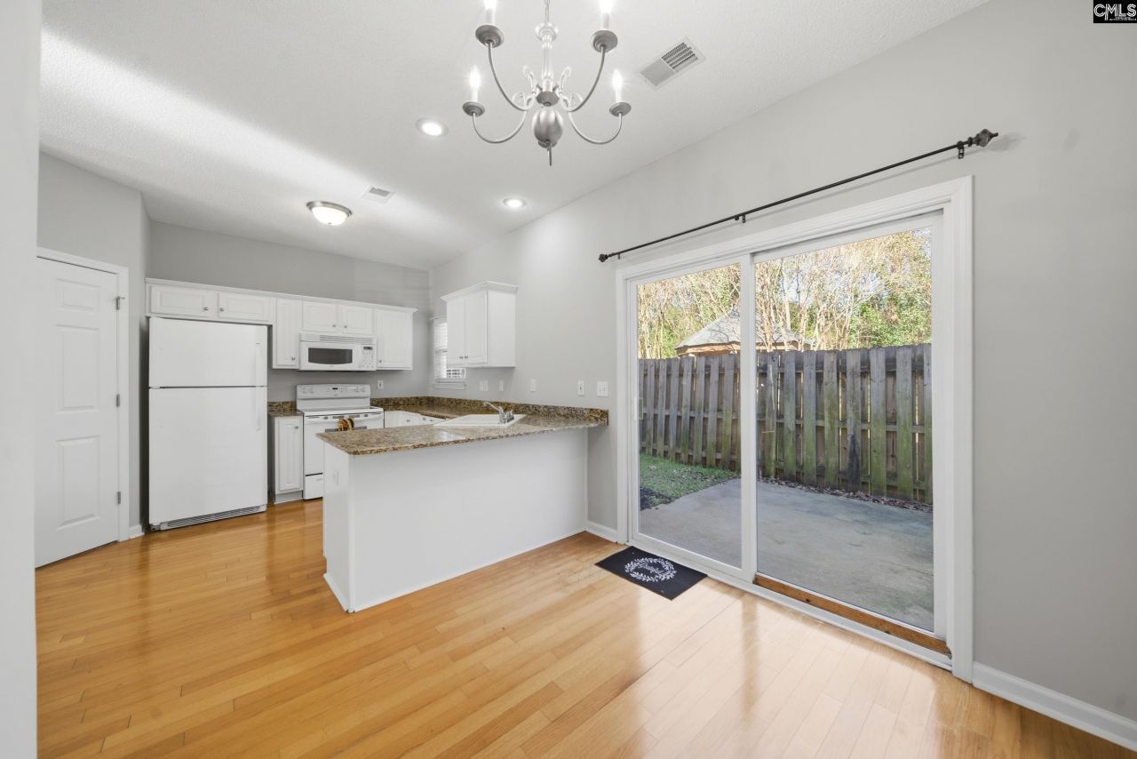 102 Tuscany Court  Photo 9