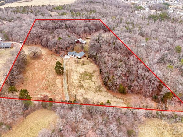 9201 McCorkle Lane, Charlotte, NC 28215