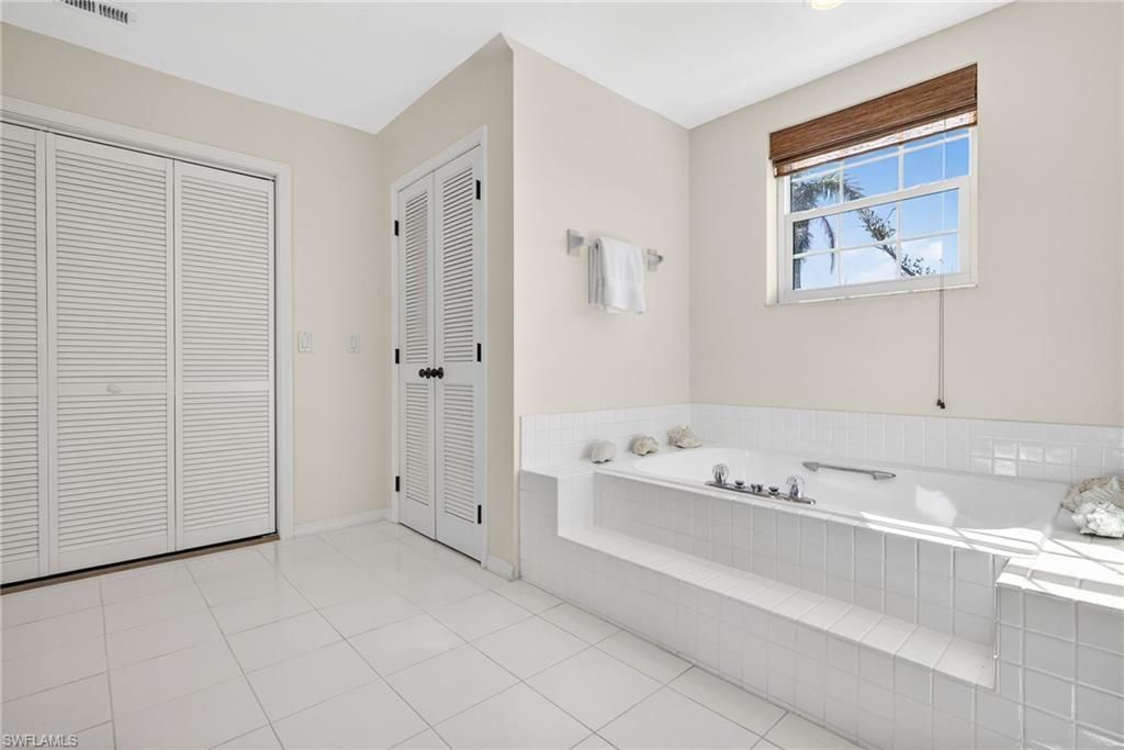 205 Daniel Dr, Sanibel, FL 33957 Photo