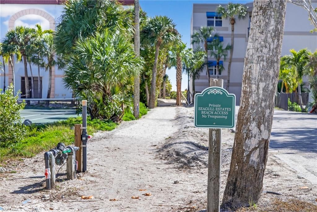 205 Daniel Dr, Sanibel, FL 33957 Photo