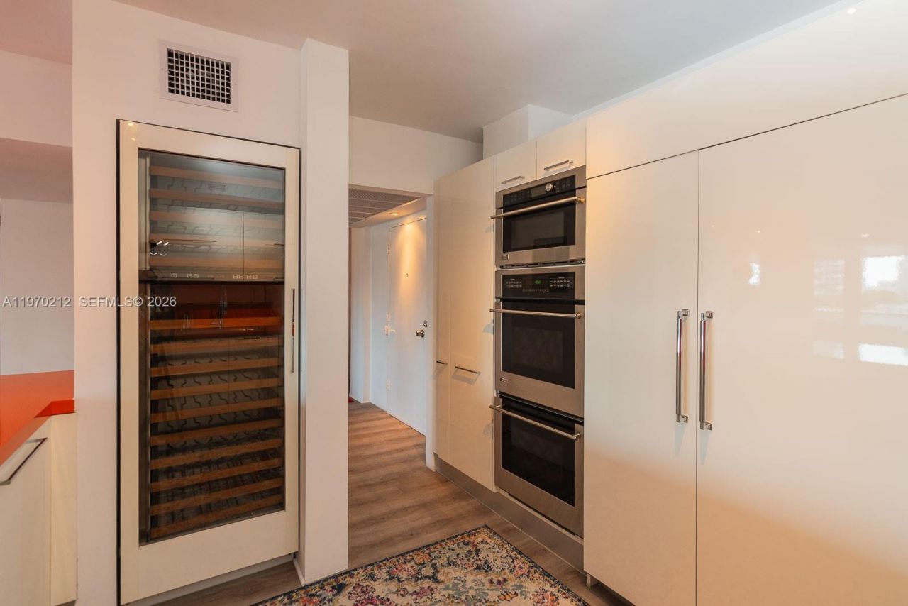 900 Bay Dr, Unit 224, Miami Beach, FL 33141 Photo