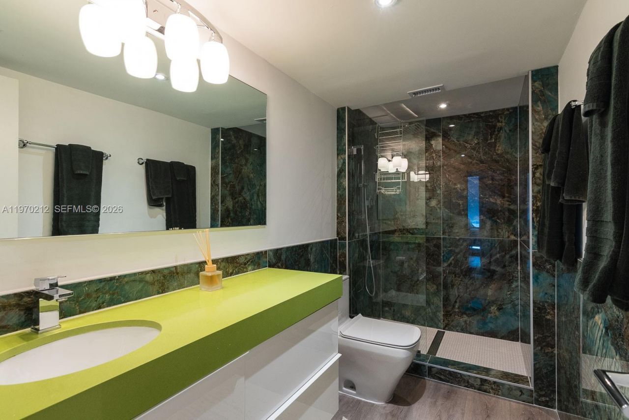 900 Bay Dr, Unit 224, Miami Beach, FL 33141 Photo