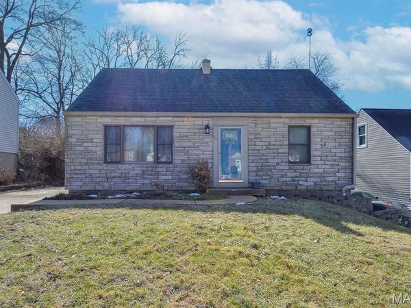 410 Robert Avenue , Ferguson, MO 63135