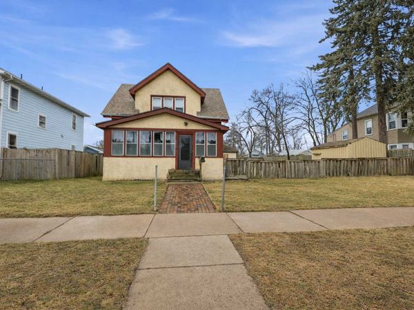 1092 Sims Avenue, Saint Paul, MN 55106