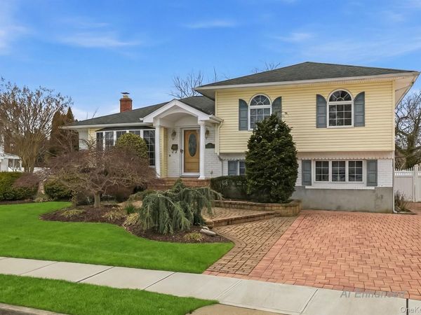 138 Washington Street , Farmingdale, NY 11735