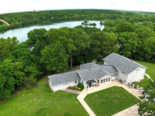 14242 Lake Forrest Heights Road, Siloam Springs, AR 72761