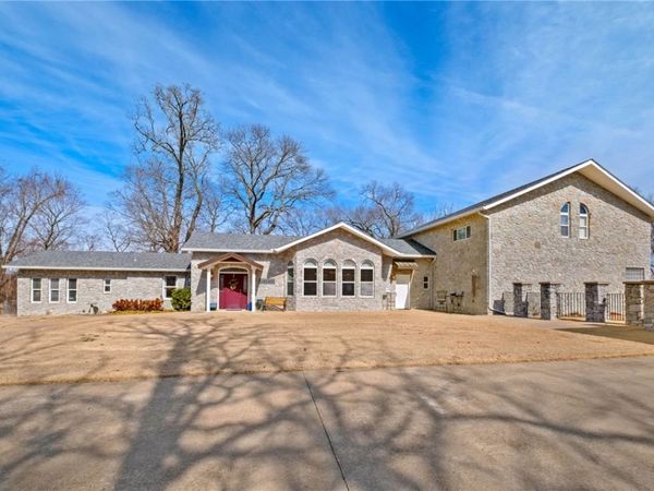 14242 Lake Forrest Heights Road , Siloam Springs, AR 72761