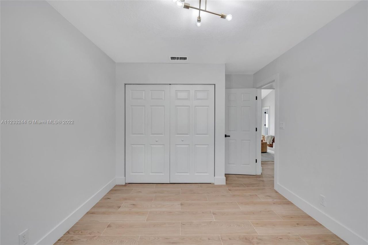 2824 NW 28th Street, Boca Raton, FL 33434 Photo