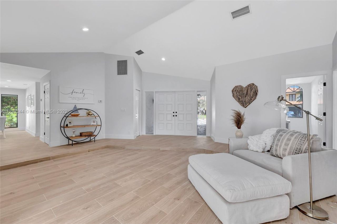 2824 NW 28th Street, Boca Raton, FL 33434 Photo