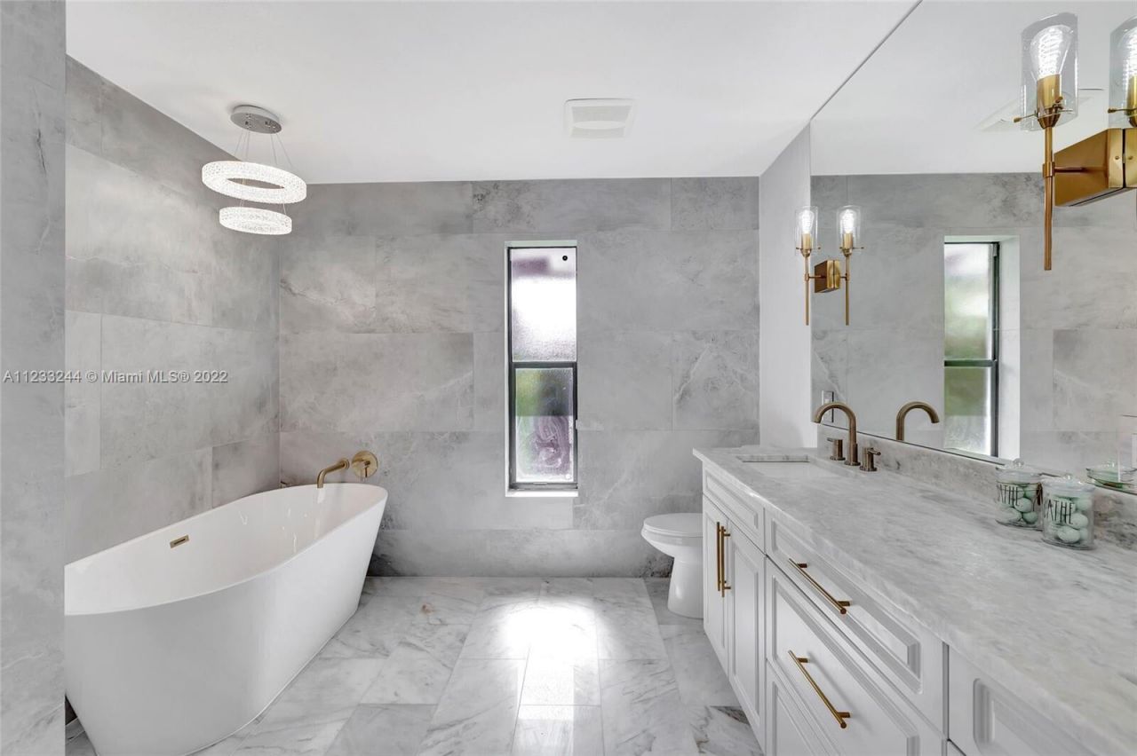 2824 NW 28th Street, Boca Raton, FL 33434 Photo