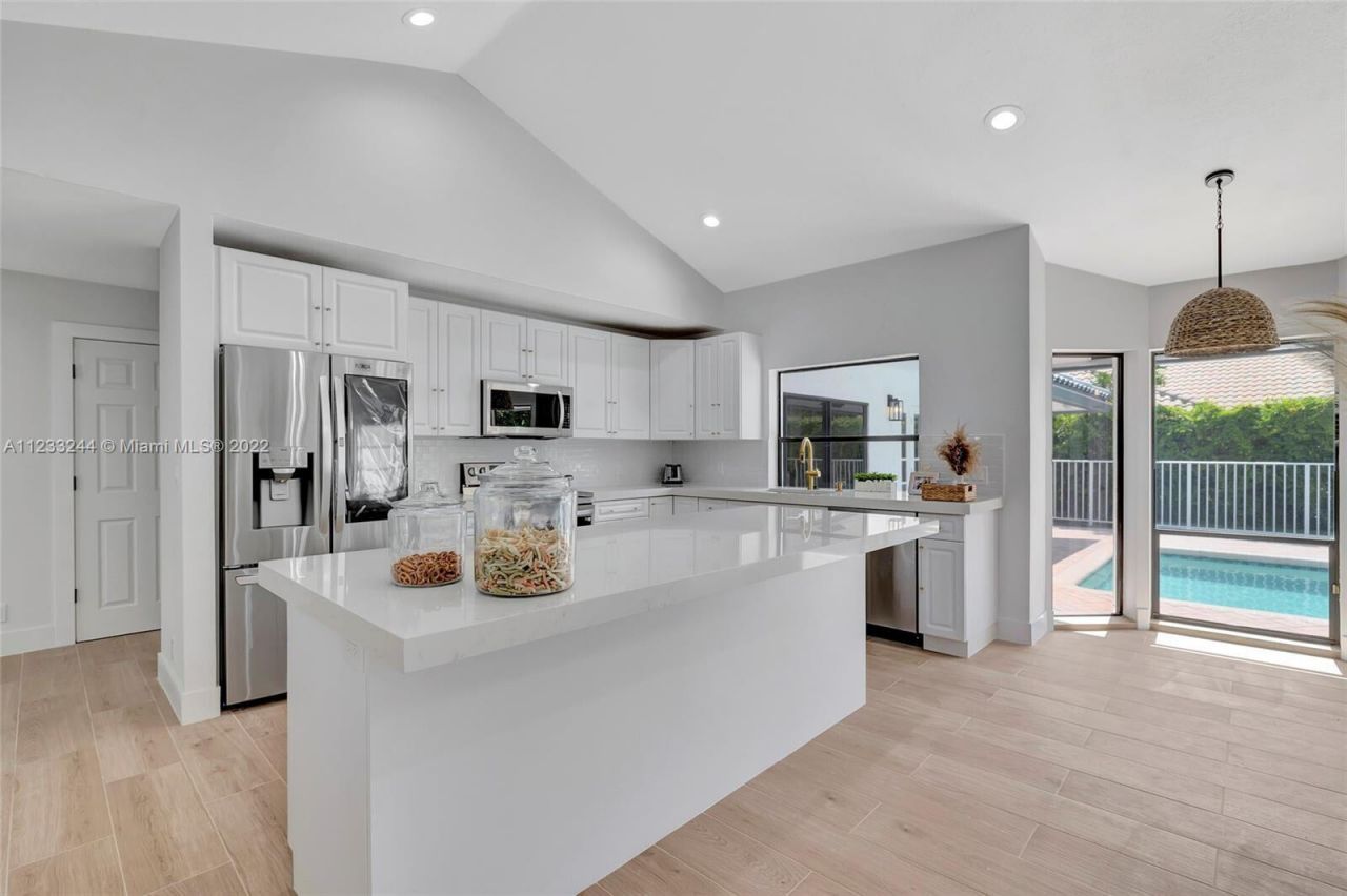 2824 NW 28th Street, Boca Raton, FL 33434 Photo