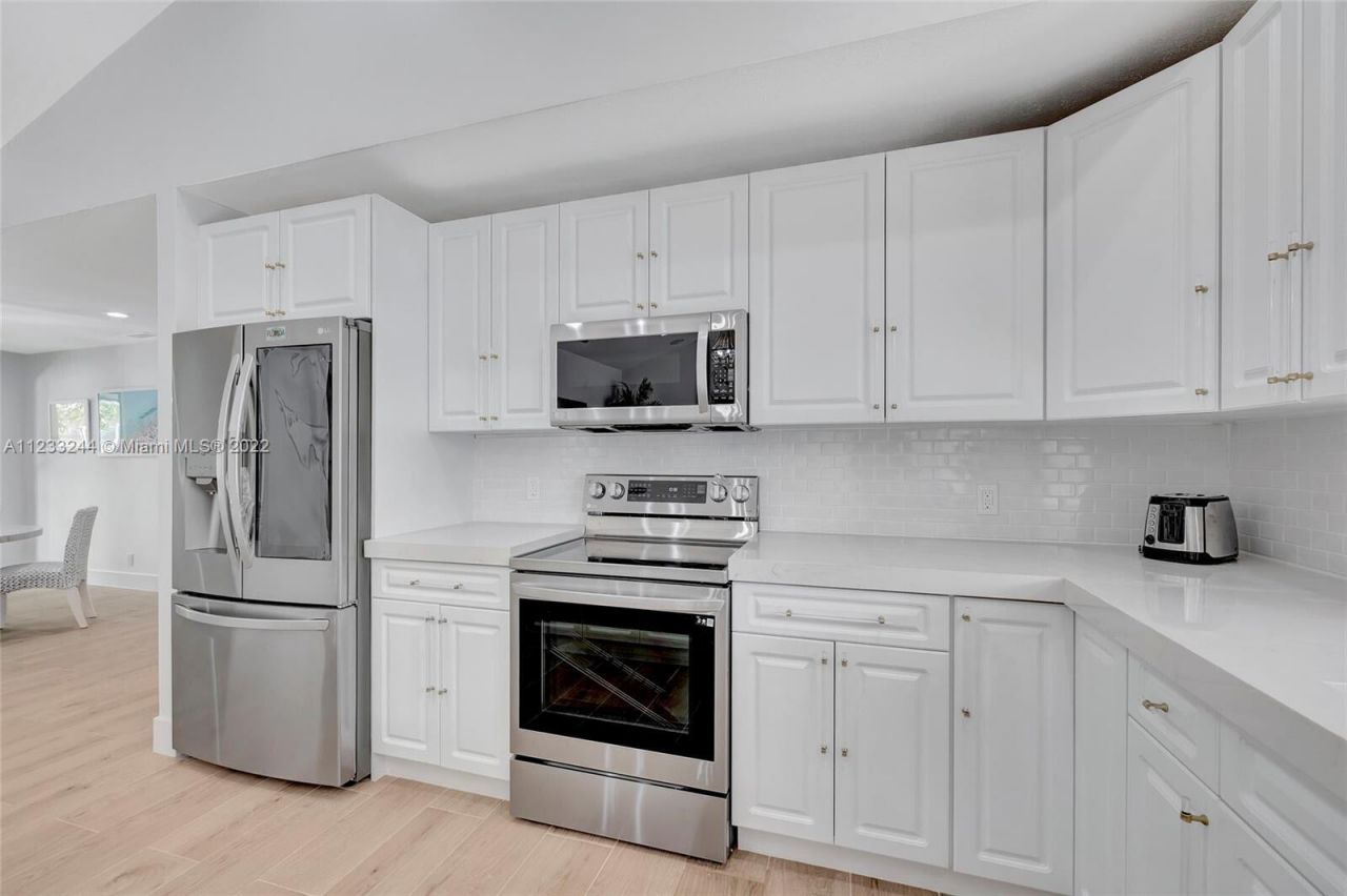 2824 NW 28th Street, Boca Raton, FL 33434 Photo