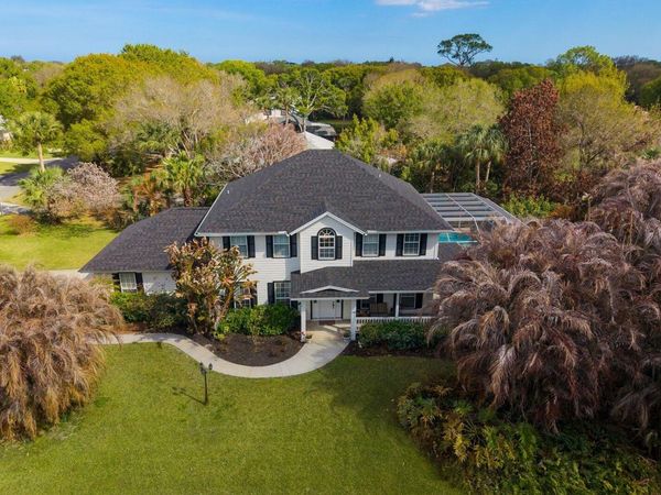 580 42nd Court, Vero Beach, FL 32968