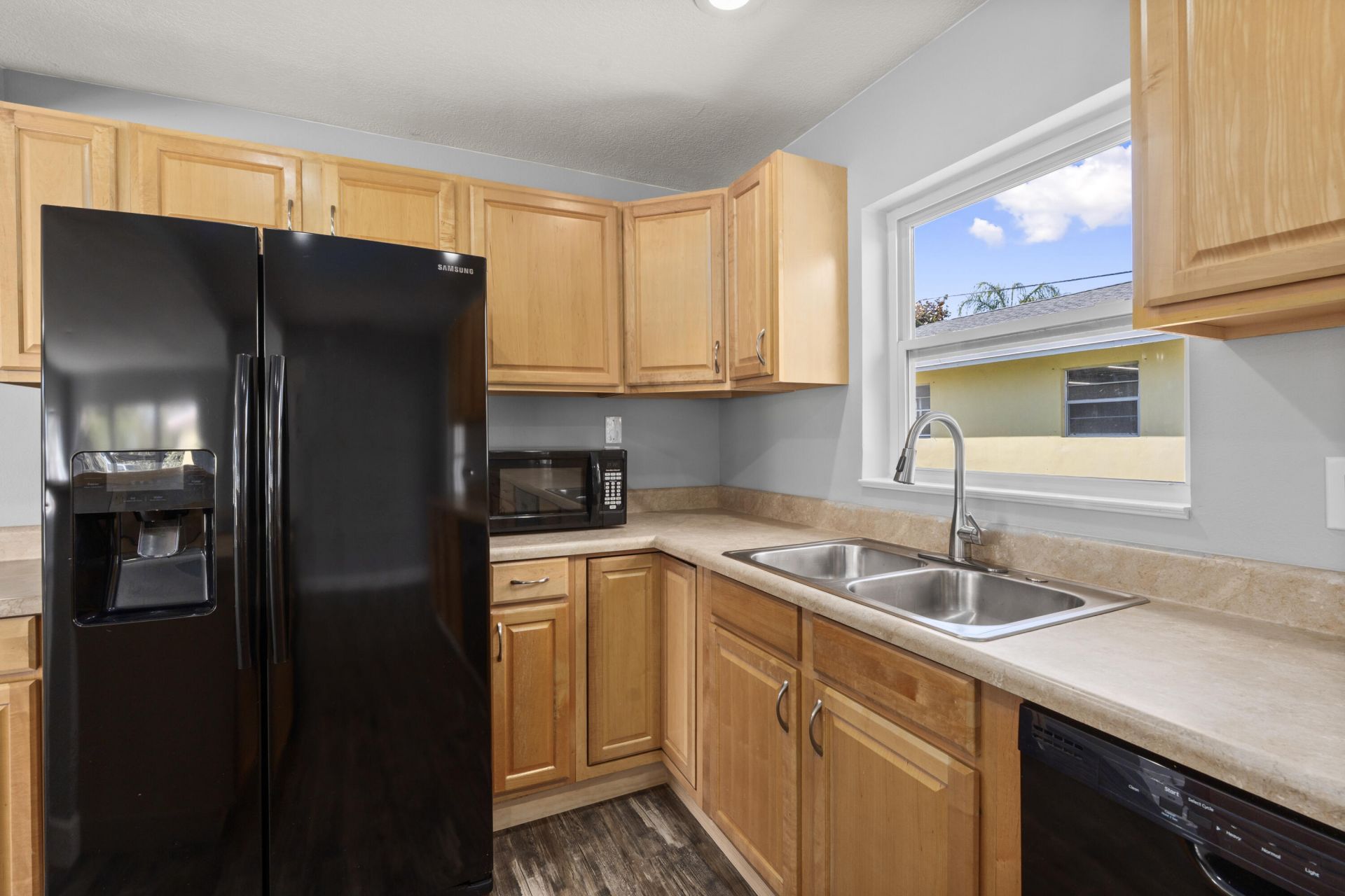 924 SE Dolphin Drive, Stuart, FL 34996 Photo