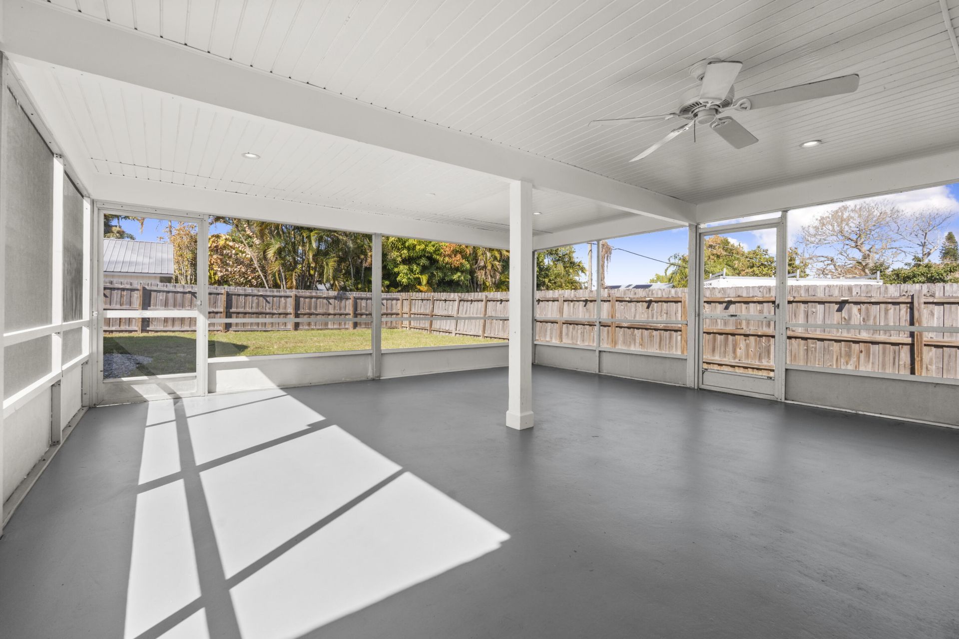 924 SE Dolphin Drive, Stuart, FL 34996 Photo