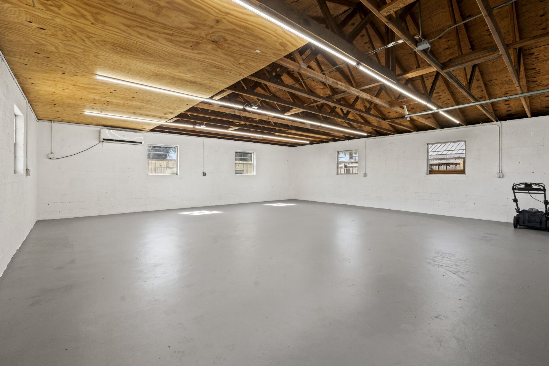 924 SE Dolphin Drive, Stuart, FL 34996 Photo