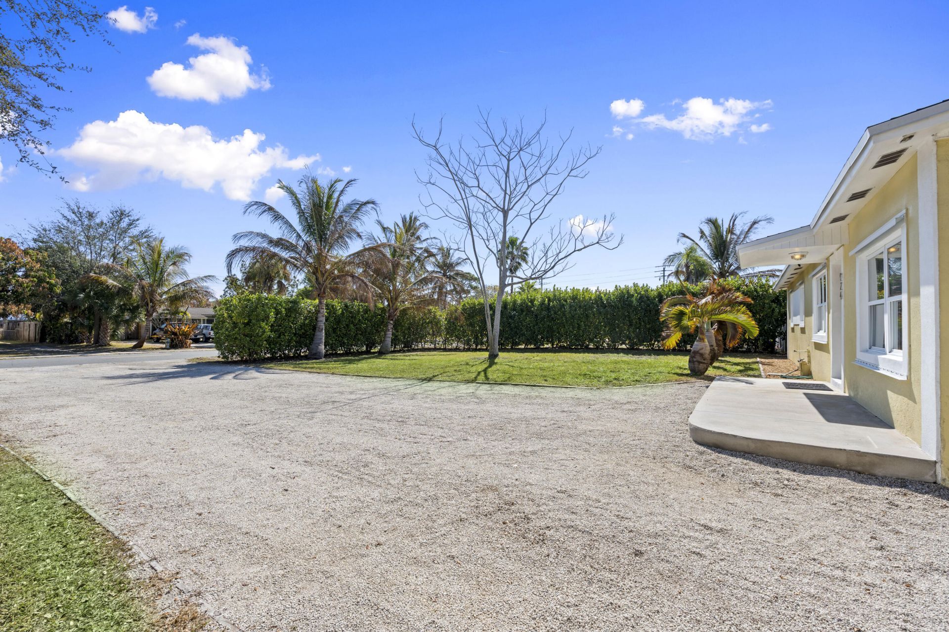 924 SE Dolphin Drive, Stuart, FL 34996 Photo