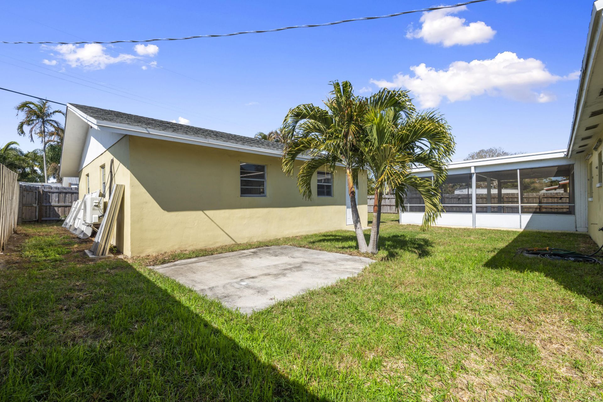 924 SE Dolphin Drive, Stuart, FL 34996 Photo