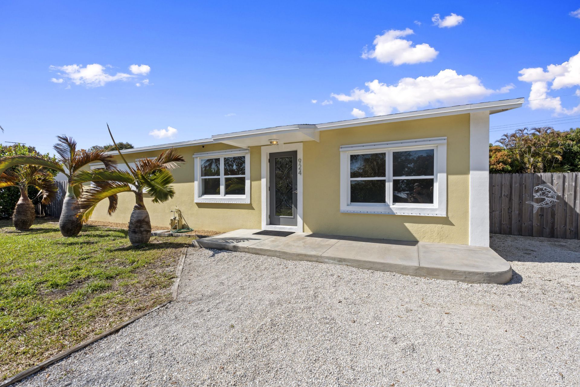 924 SE Dolphin Drive, Stuart, FL 34996 Photo